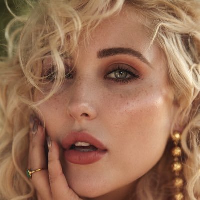 Hayley Hasselhoff Profile Picture