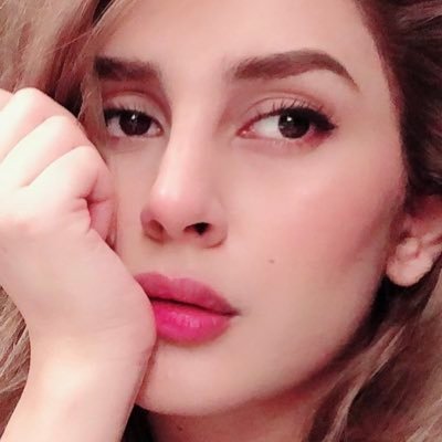 Kubra Khan Profile Picture