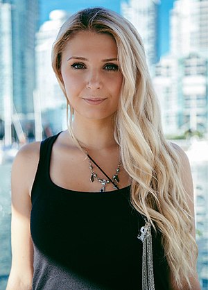 Lauren Southern Profile Picture