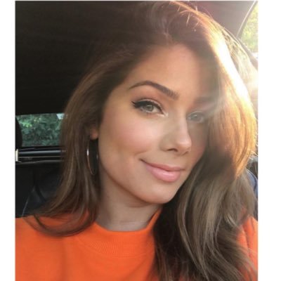 Nikki Sanderson Profile Picture