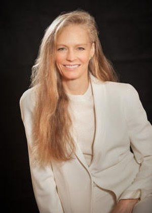 Suzy Amis Cameron