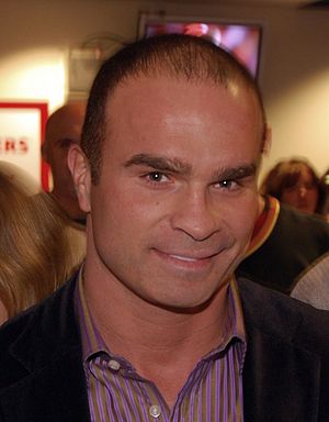 Tie Domi Profile Picture