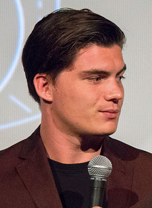 Zane Holtz Profile Picture