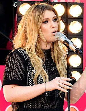 Ella Henderson Profile Picture