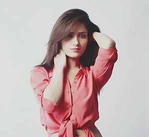 Ruhani Sharma Profile Picture