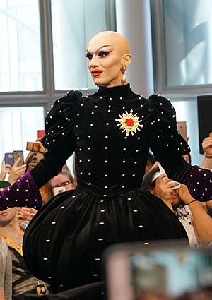 Sasha Velour Profile Picture