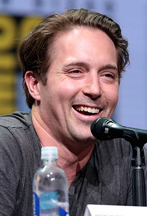 Beck Bennett Profile Picture