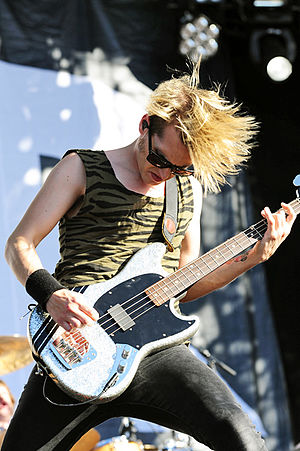 Mikey Way Profile Picture