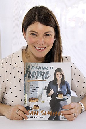 Gail Simmons Profile Picture