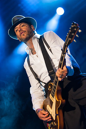 Mike Ness Profile Picture