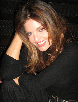 Tracy Scoggins Profile Picture