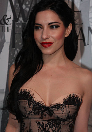 Lisa Origliasso Profile Picture