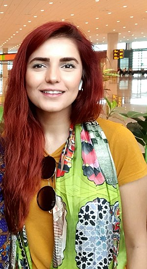 Momina Mustehsan Profile Picture