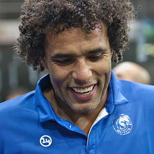 Pierre van Hooijdonk Profile Picture