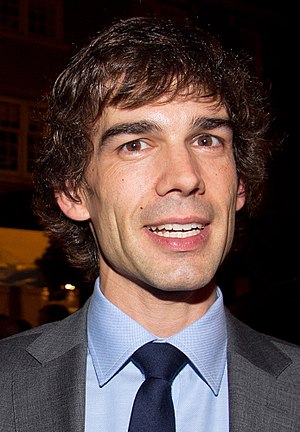 Christopher Gorham Profile Picture