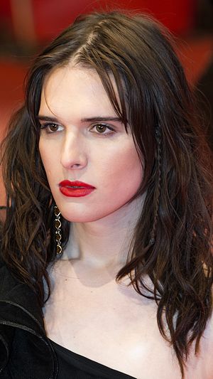 Hari Nef Profile Picture