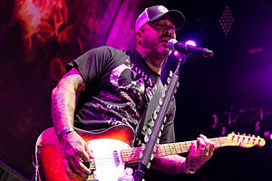 Aaron Lewis Profile Picture