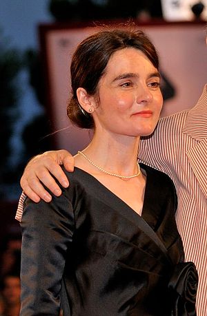 Shirley Henderson Profile Picture