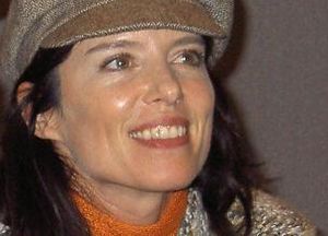 Torri Higginson Profile Picture