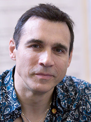 Adrian Paul Profile Picture