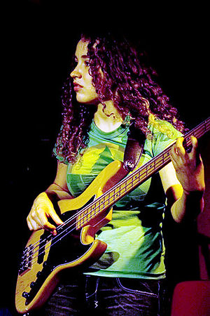 Tal Wilkenfeld Profile Picture