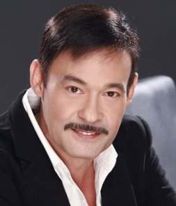 Mark Gil