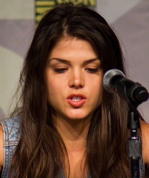 Marie Avgeropoulos Profile Picture