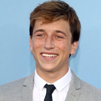 Skyler Gisondo Profile Picture