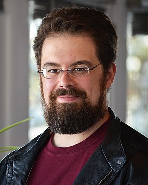 Christopher Paolini Profile Picture