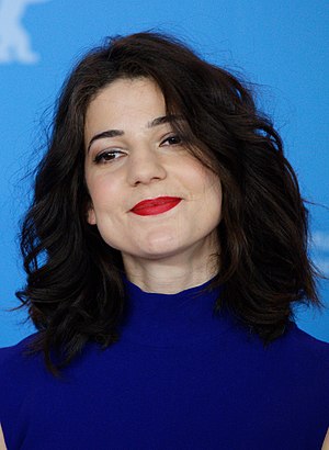 Esther Garrel Profile Picture