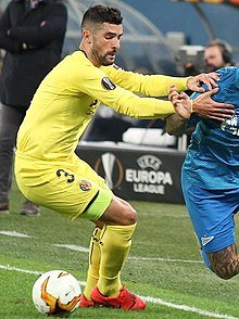 Álvaro González (footballer, born 1990)