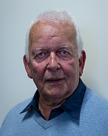 Andrew Davies (writer)