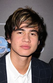 Calum Hood Profile Picture