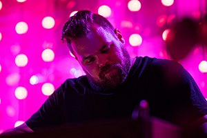 Com Truise