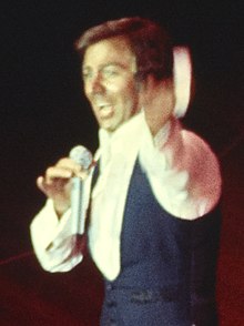 Des O'Connor Profile Picture