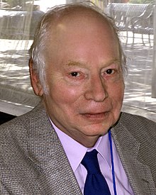 Steven Weinberg Profile Picture