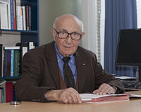 Theodor Meron Profile Picture