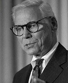 Warren Anderson (American businessman) Profile Picture