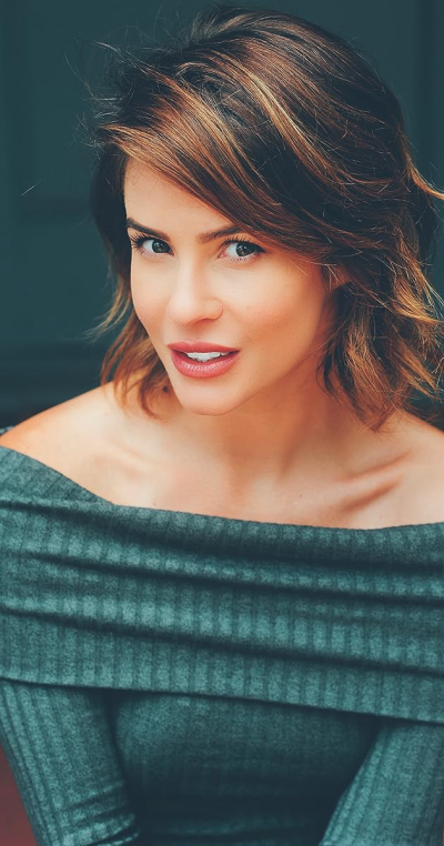 Linsey Godfrey Profile Picture