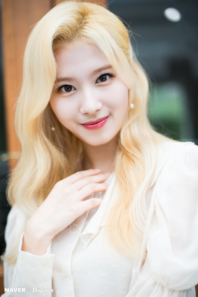 Sana Profile Picture