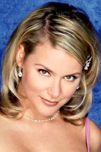 Dedee Pfeiffer Profile Picture