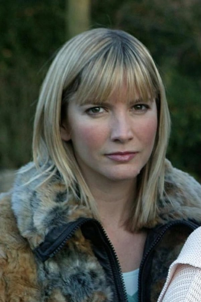 Lisa Faulkner Profile Picture