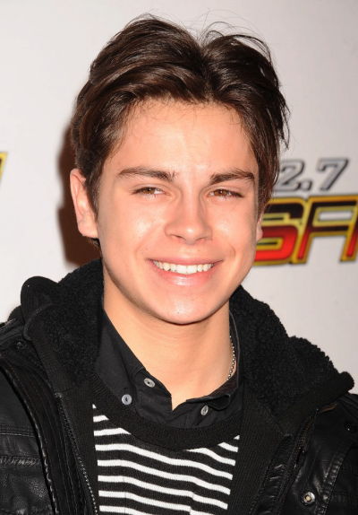 Jake T. Austin Profile Picture