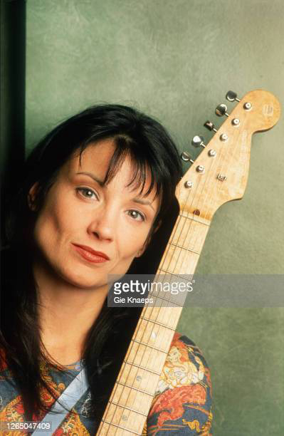 Meredith Brooks Profile Picture