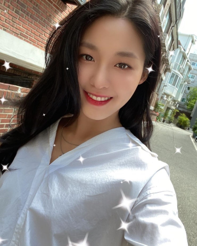 Kim Seol-hyun Profile Picture