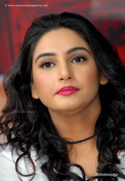 Ragini Dwivedi