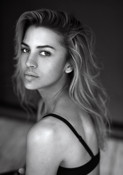 Kenya Kinski-Jones Profile Picture