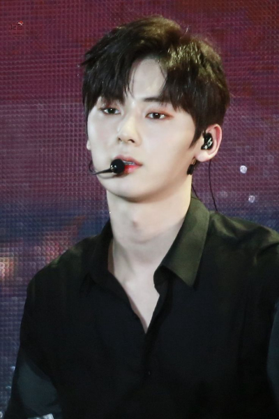 Hwang Min-hyun