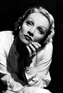 Marlene Dietrich Profile Picture