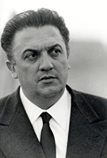 Federico Fellini Profile Picture